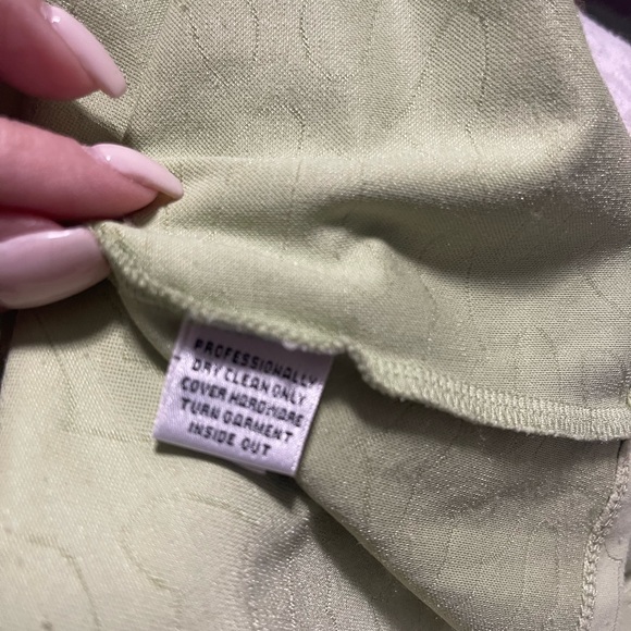 St John Sport by Marie Gray mint colored top. Size S. - Picture 6 of 8